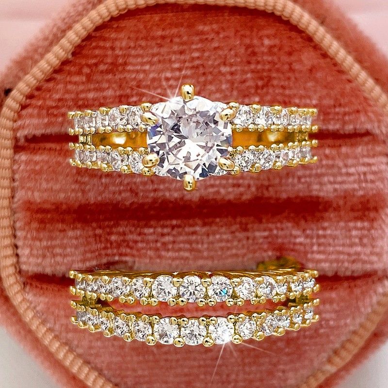 Trendy Hollow Set Rings Full Bling Iced Out CZ Stone Luxury Women Wedding Engagement Rings 2Pcs Set Jewelry