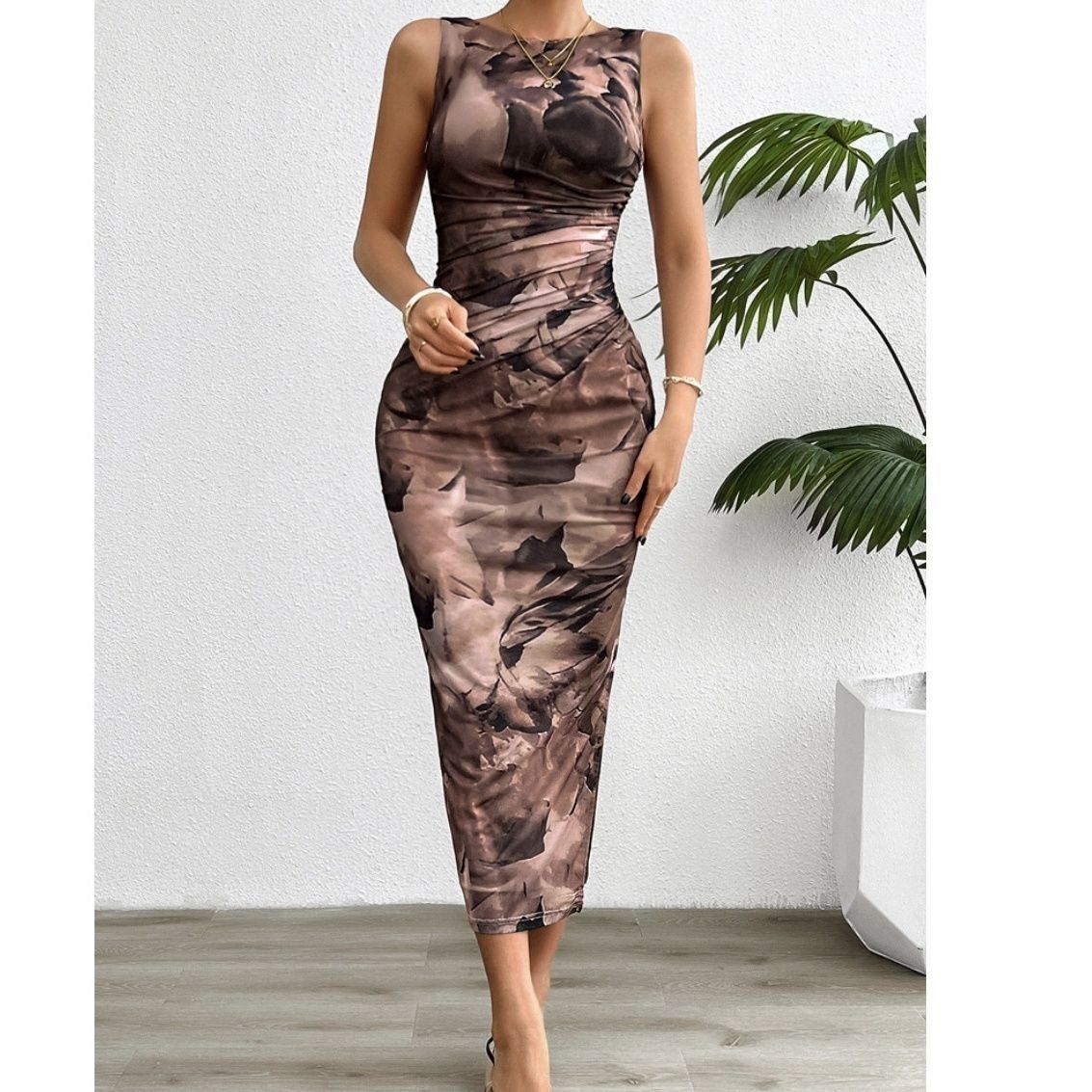 Spring/summer Slim-fit Sleeveless Gradual Color Change Dress Sexy Spice Top Breast Print Bag Hip Slit Skirt