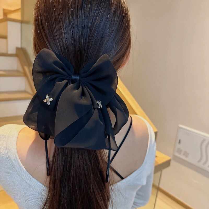 Retro style pearl bow clip, women's back of the head, low ponytail hair clip, half tied hair clip, temperament hair accessory, high-end temperament, elegant low ponytail hair accessory, hair clip