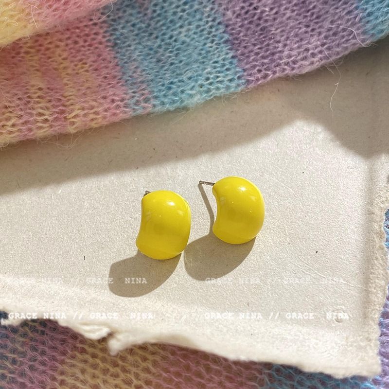 Colorful candy bean earrings for women, simple and versatile temperament, dopamine earrings, light luxury, niche internet celebrity earrings