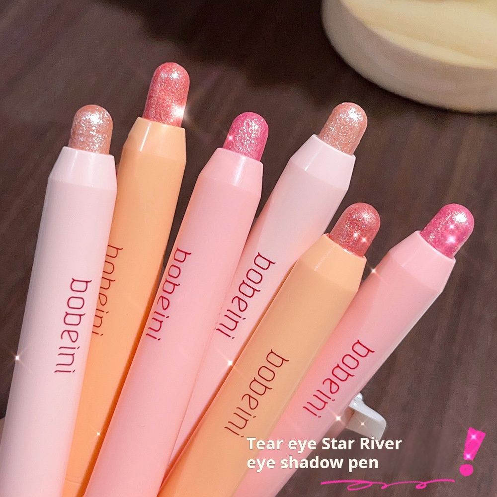 A touch of molded Lazy highlighter eyeshadow Brightening Pen Pearl Fine Flash brightening Sleeper Silkworm 3-in-1 Diamond Eye