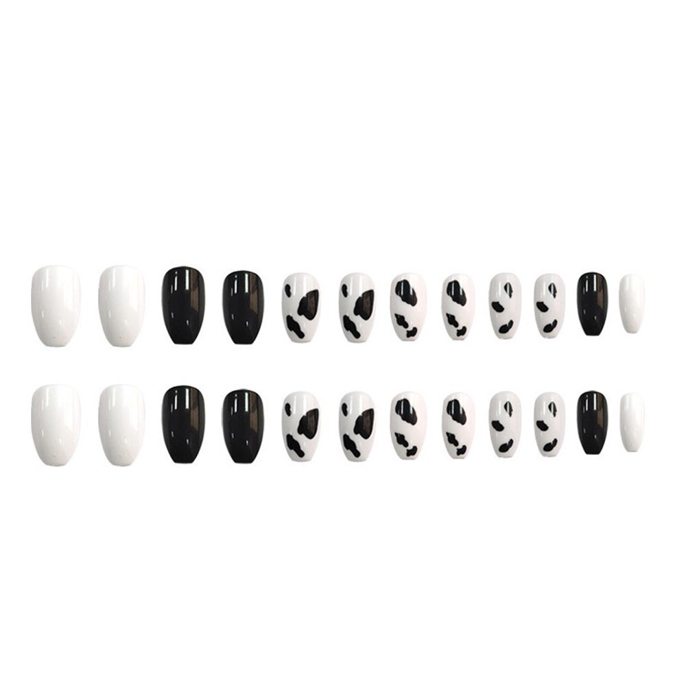 Wear nail black and white cow block cartoon children's fun fake nail nail sticker Nail nail sticker Wear nail removable nail sticker product can be reused