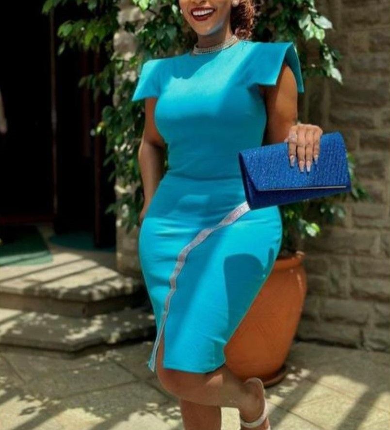 Elegant Women's Bodycon Dress – Sleek, Stretchy & Flattering