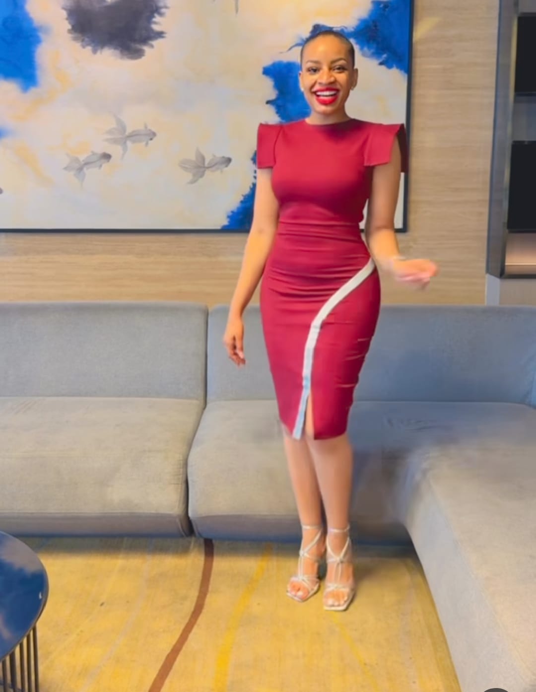 Elegant Women's Bodycon Dress – Sleek, Stretchy & Flattering