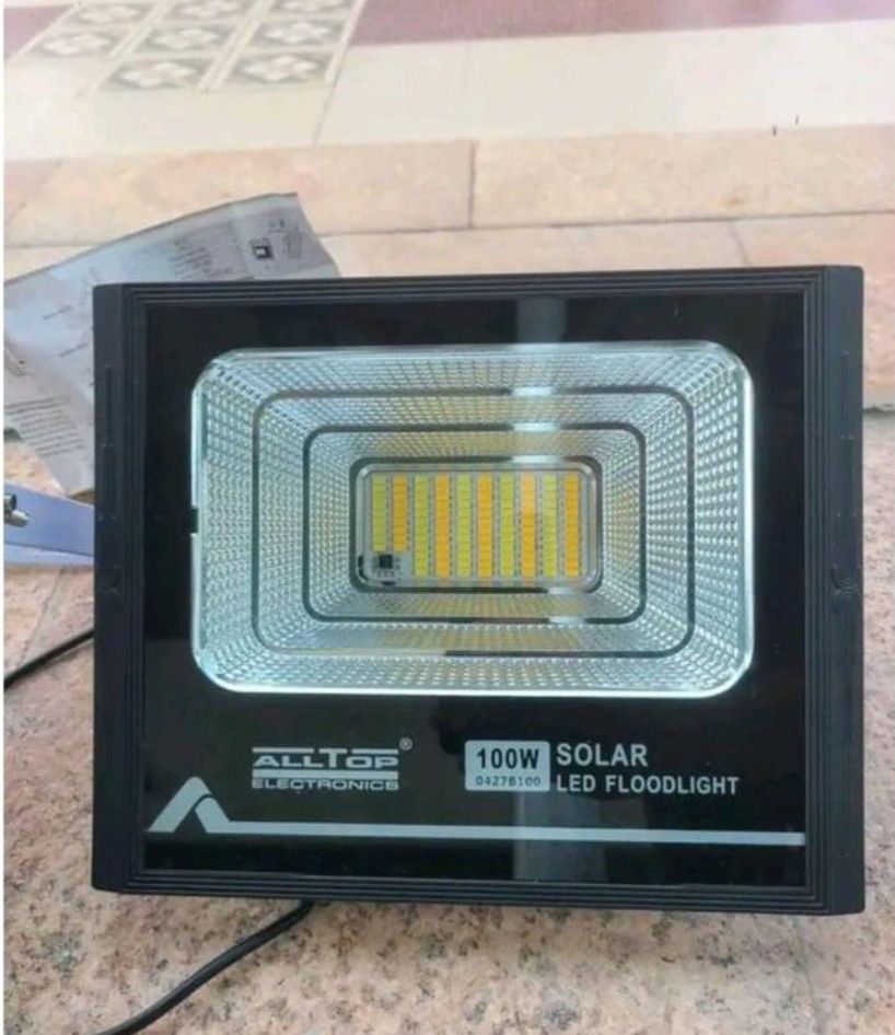 ALLTOP 100 W Solar Floodlights Solar Security Lights upto 15hrs Working time Light sensor , Lithium Battery