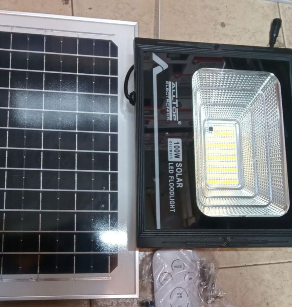 ALLTOP 100 W Solar Floodlights Solar Security Lights upto 15hrs Working time Light sensor , Lithium Battery