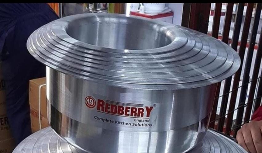 8 PCS SET OF REDBERRY HEAVY DUTY ALLUMINIUM SUFURIA SET - Size 12-19 - 8 PCS (12/19), Stainless alluminium offers cooking perform Ideal for open jiko or firewood cooking, Durable and easy to clean.