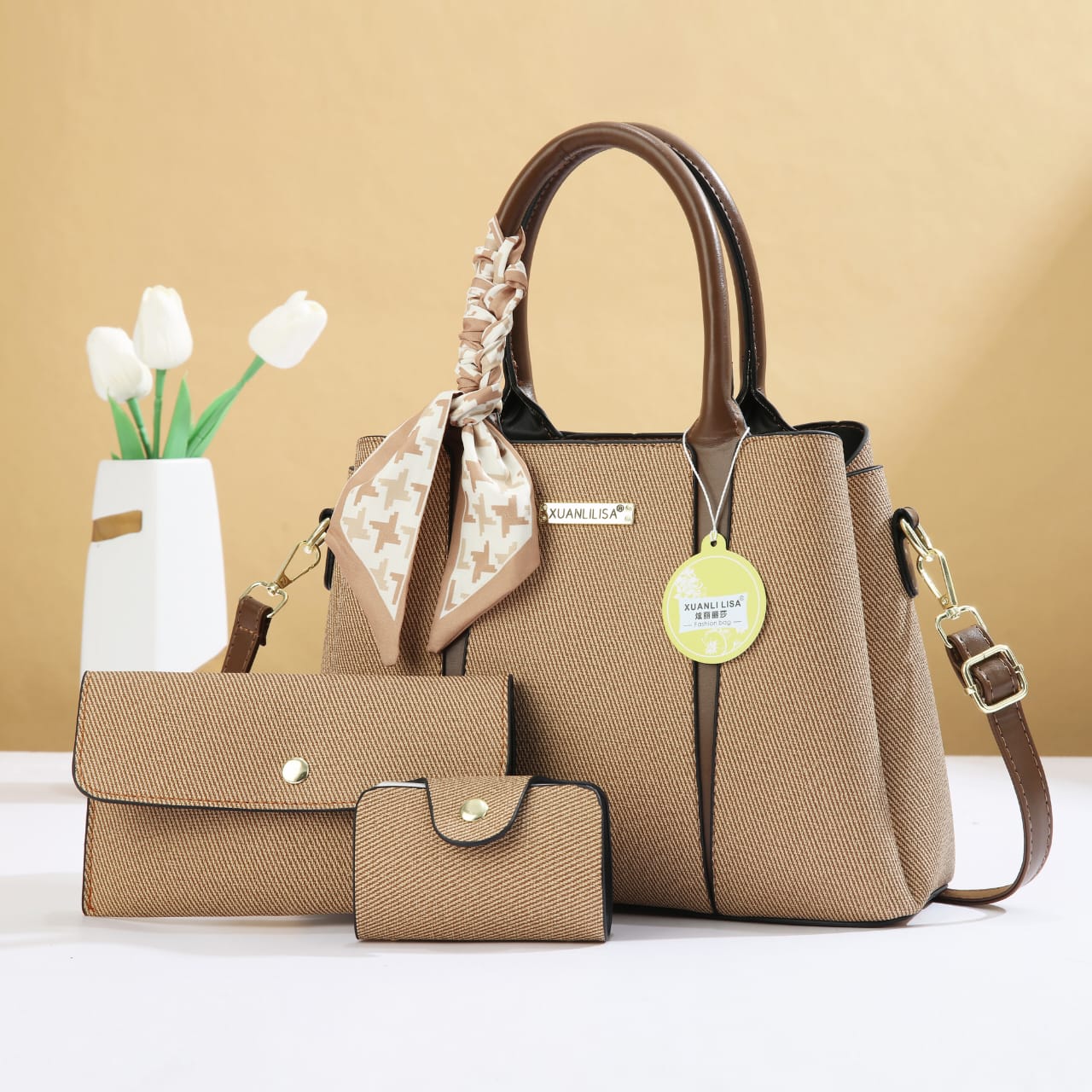 New in, 3 in1pc Classy tote women handbag