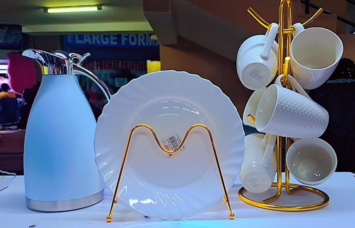 🔥🔥🔥✅NEW ARRIVALS ‼️13 PCS CERAMIC DINNER SET 6 PLATES 6 CUPS, 2LITRES UNBREAKABLE FLASK.