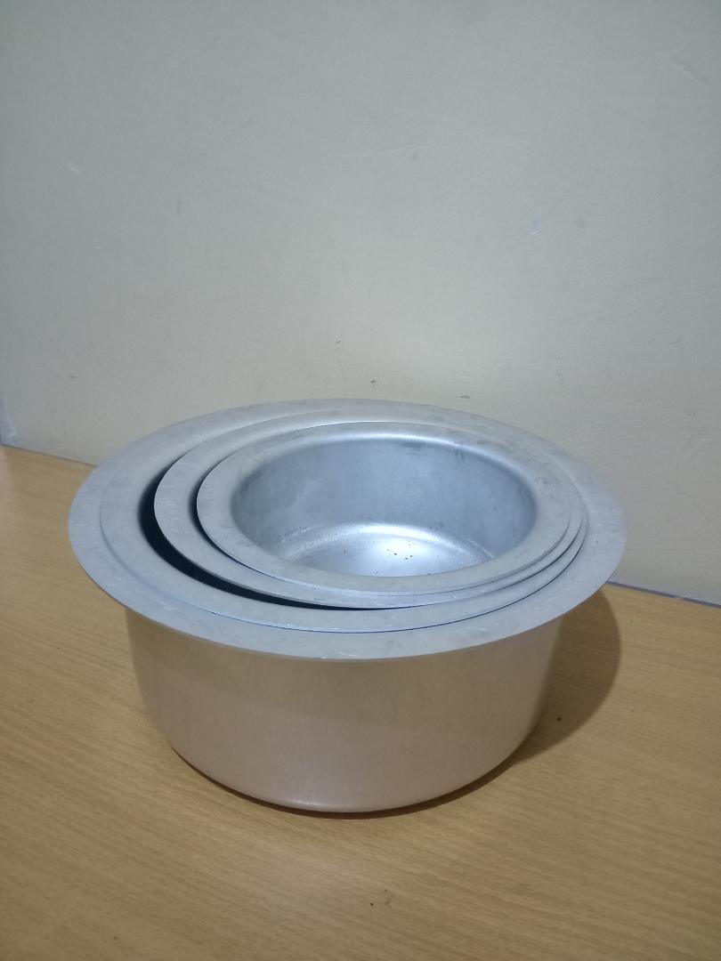 alminium  kaluworks  sufurias .easy to clean ..heavy duty quality