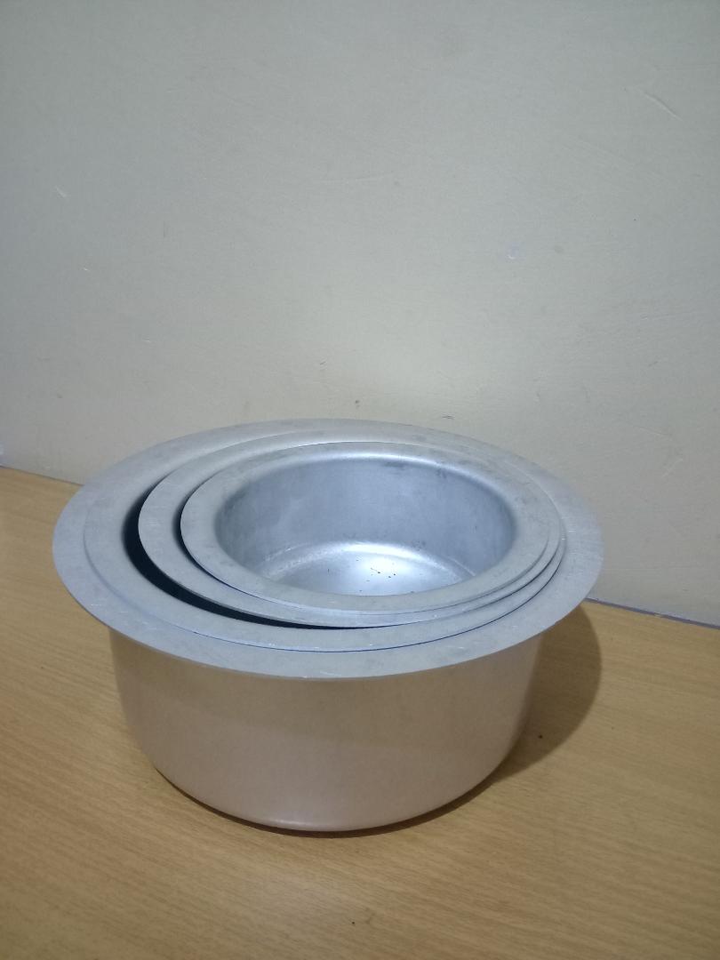 alminium  kaluworks  sufurias .easy to clean ..heavy duty quality