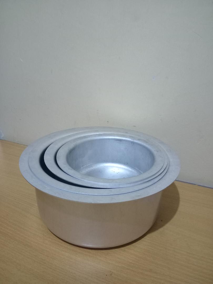 alminium  kaluworks  sufurias .easy to clean ..heavy duty quality