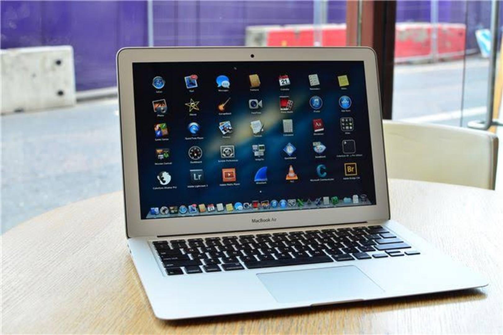 lowest priced laptop MacBook Air mid 2013 coi7 with 8gb ram memory 256gb ssd with Mac os