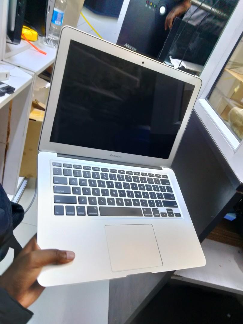 lowest priced laptop MacBook Air mid 2013 coi7 with 8gb ram memory 256gb ssd with Mac os