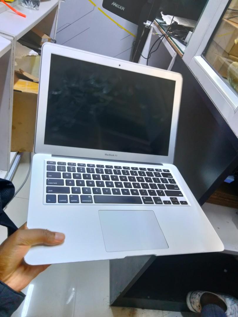 lowest priced laptop MacBook Air mid 2013 coi7 with 8gb ram memory 256gb ssd with Mac os
