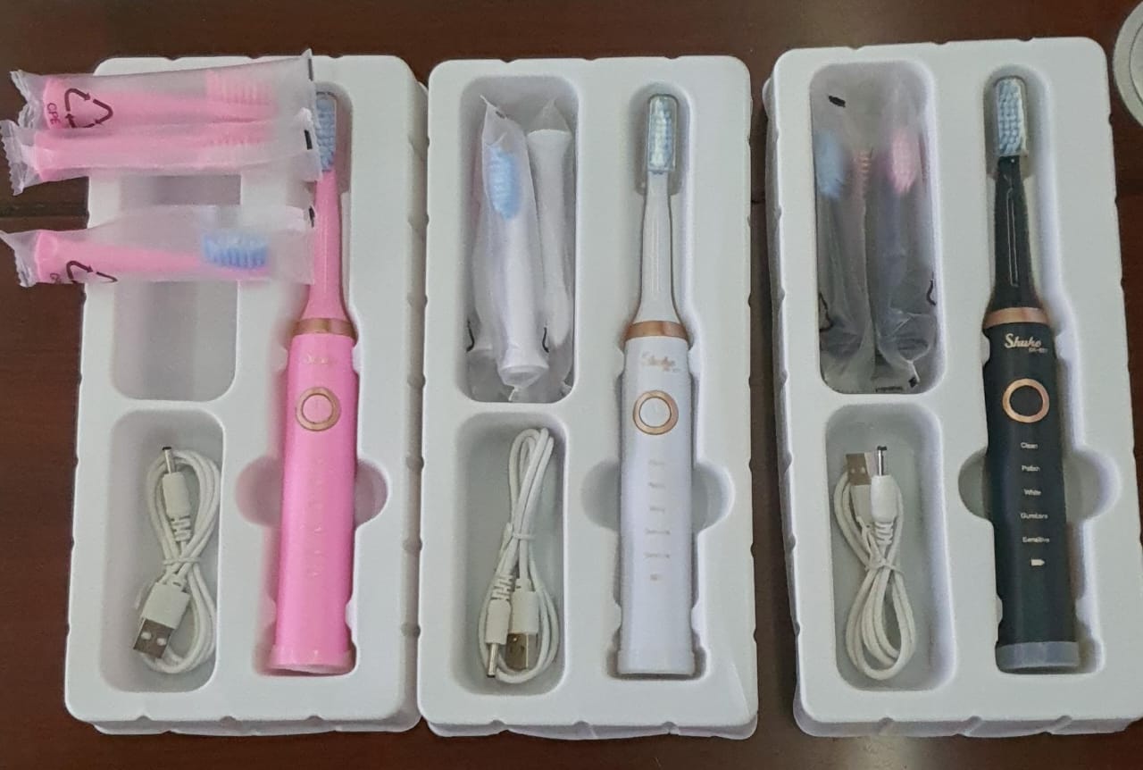 *New arrival🪷🥶*



*Shuke sk-601 rechargable intelligent massage toothbrush with 5 brushing options and 4 brush heads now available in 3 colours 🥼*
