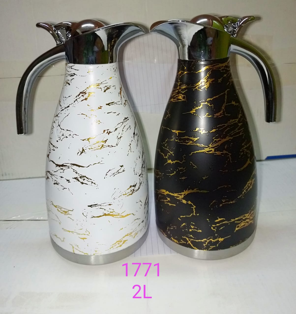Jamespot JP 2L Marble Effect Vacuum Flask,Made from high quality stainless steel. Vacuum technology enables to keep liquid hot/cold for longer duration. Wide mouth permits easy cleaning.