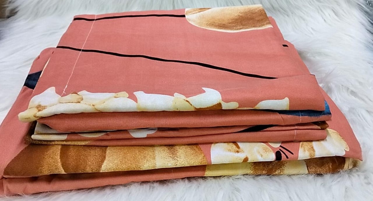 6 pc Bedsheets, provides luxurious comfort for your bed. Made with 100% cotton, it includes 2 bedsheets, 4 pillow cases, and is available in a size of 6by6