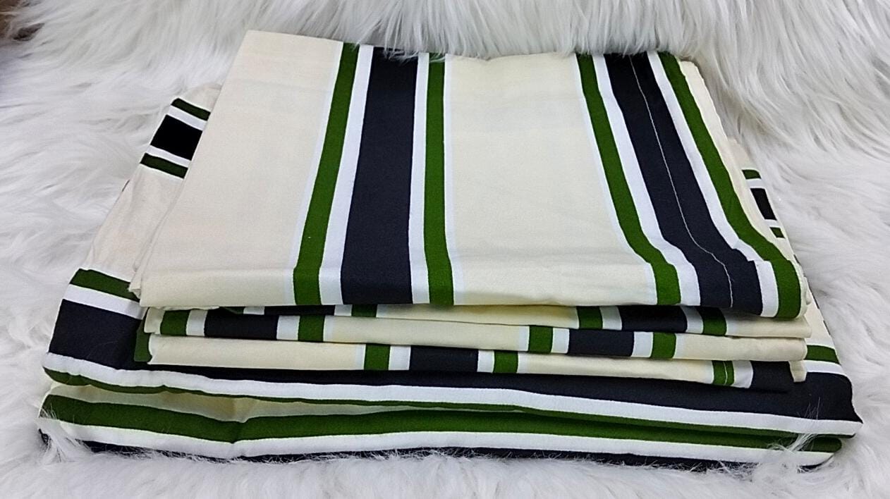 6 pc Bedsheets, provides luxurious comfort for your bed. Made with 100% cotton, it includes 2 bedsheets, 4 pillow cases, and is available in a size of 6by6