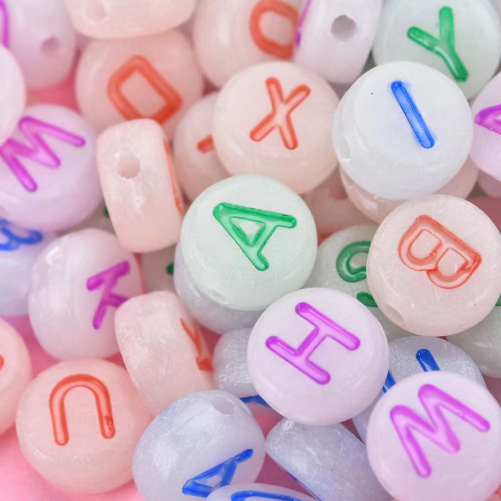 100pcs Acrylic Luminous Beads Glow At Night Letters Thermal Spacer Beads Handmade Bracelet Necklace Diy Accessories 7mm C-134
