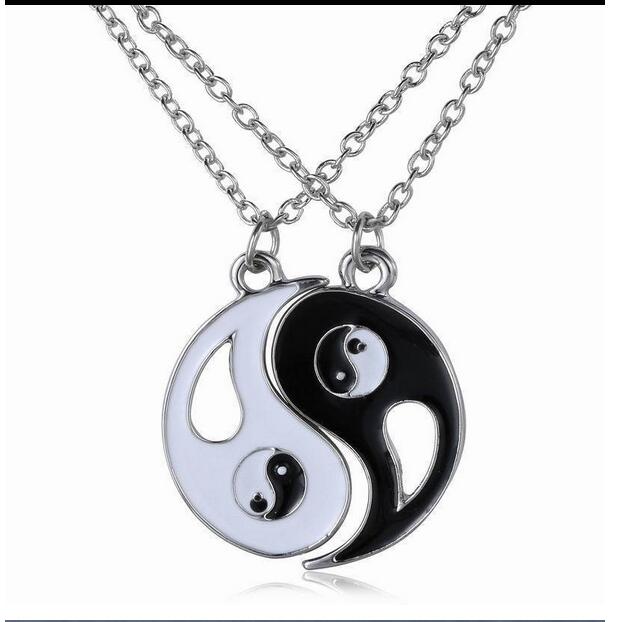 2pcs Black White Best Friends Couples Lover Necklaces XL4