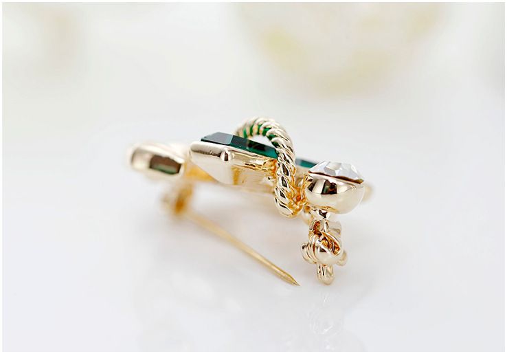 Vinnie Design Jewelry Navy Style Pirates Anchor Shape Gold-Color Crystal Brooch Pins For Women Men Suit Boutonniere Accessories A-39