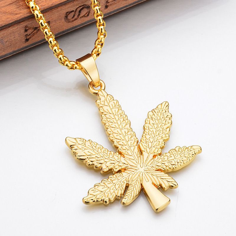 Gold and silver black maple leaf necklace Men and women with the same fashion jewelry hemp leaf pendant XL-302