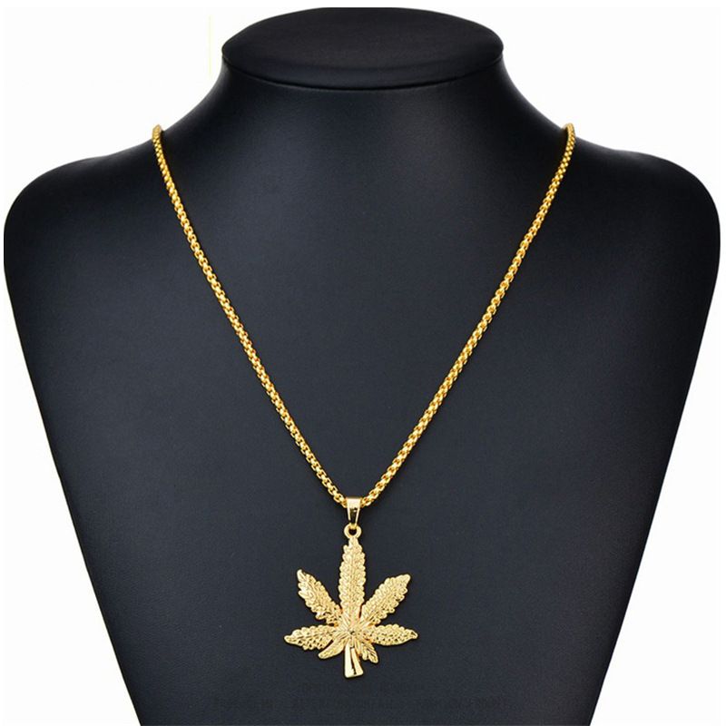 Gold and silver black maple leaf necklace Men and women with the same fashion jewelry hemp leaf pendant XL-302