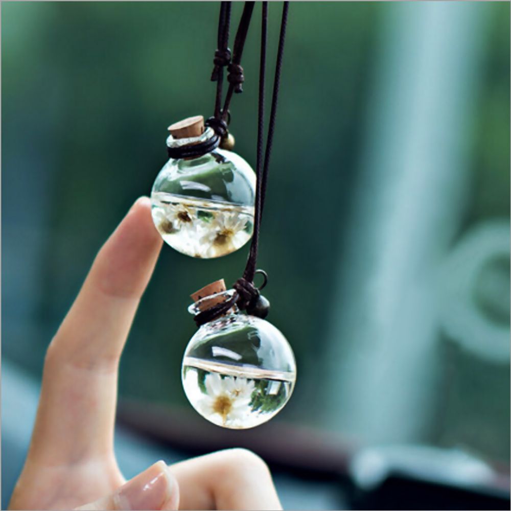1pcs Car Hanging Perfume Pendant Fragrance Air Freshener Empty Glass Bottle For Essential Oils Diffuser Automobiles Ornaments A-979