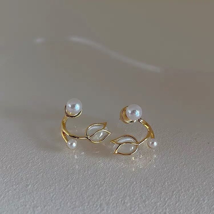 1 pair  S925 Silver Needle Tulip Earrings Female Design Sense French Flower High Grade Cat's Eye Stone Pearl Earrings Earrings A-1838