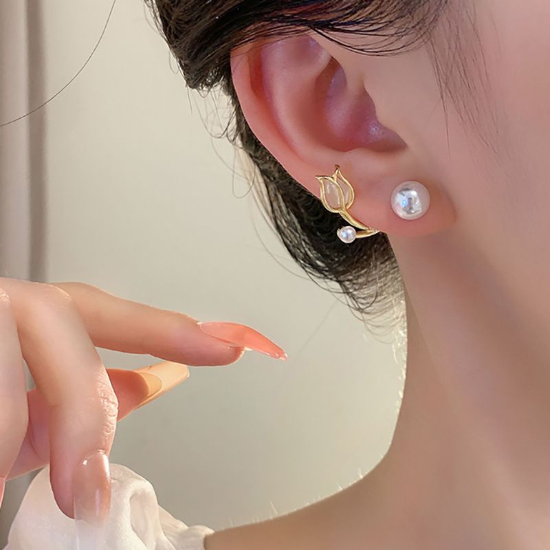 1 pair  S925 Silver Needle Tulip Earrings Female Design Sense French Flower High Grade Cat's Eye Stone Pearl Earrings Earrings A-1838