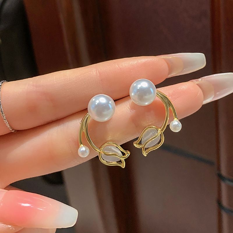 1 pair  S925 Silver Needle Tulip Earrings Female Design Sense French Flower High Grade Cat's Eye Stone Pearl Earrings Earrings A-1838
