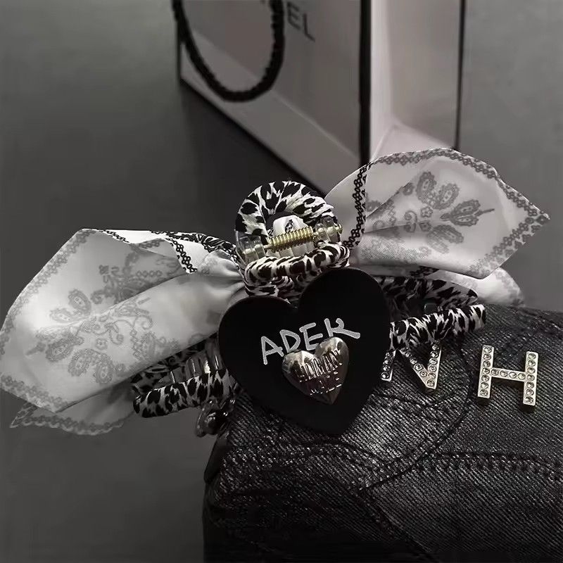 1PC Double-sided cashew flower love grabbing clip, bow hair clip, summer vacation shark clip, fashionable ponytail clip