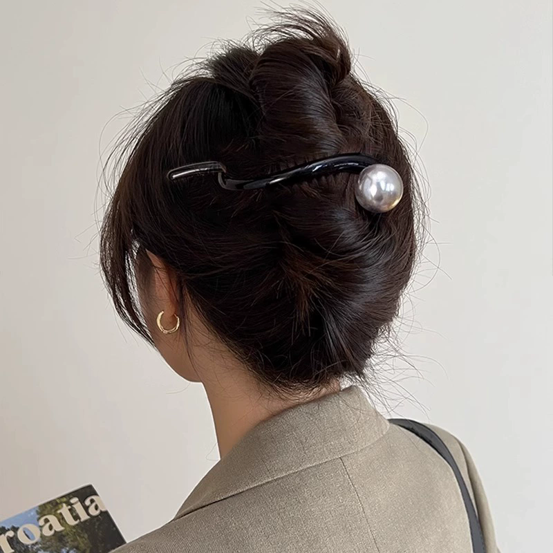 1PC New Twist Hair Clip Plastic Acrylic Bead Imitation Pearl Hairpin Twisted Design Women Hair Accessories