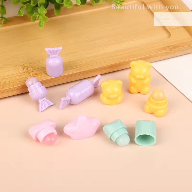 1PC Mini Silicone Lip Brush with Lid Dyeing Brush Portable Brush Lip Gloss Brush