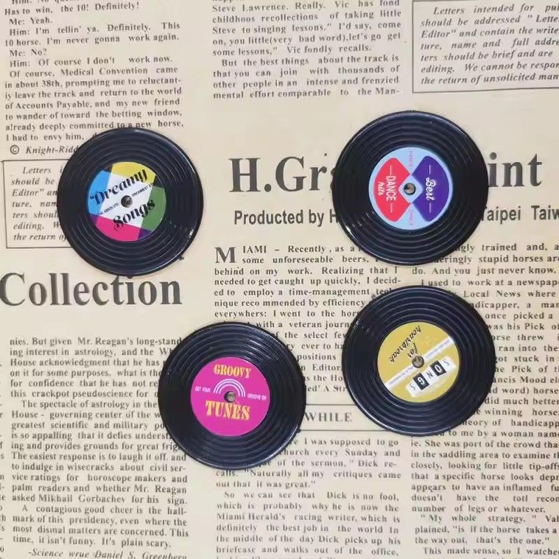 Package of 4 units message board, reminder, fridge sticker, creative turntable, fridge magnet for home and kitchen decoration
