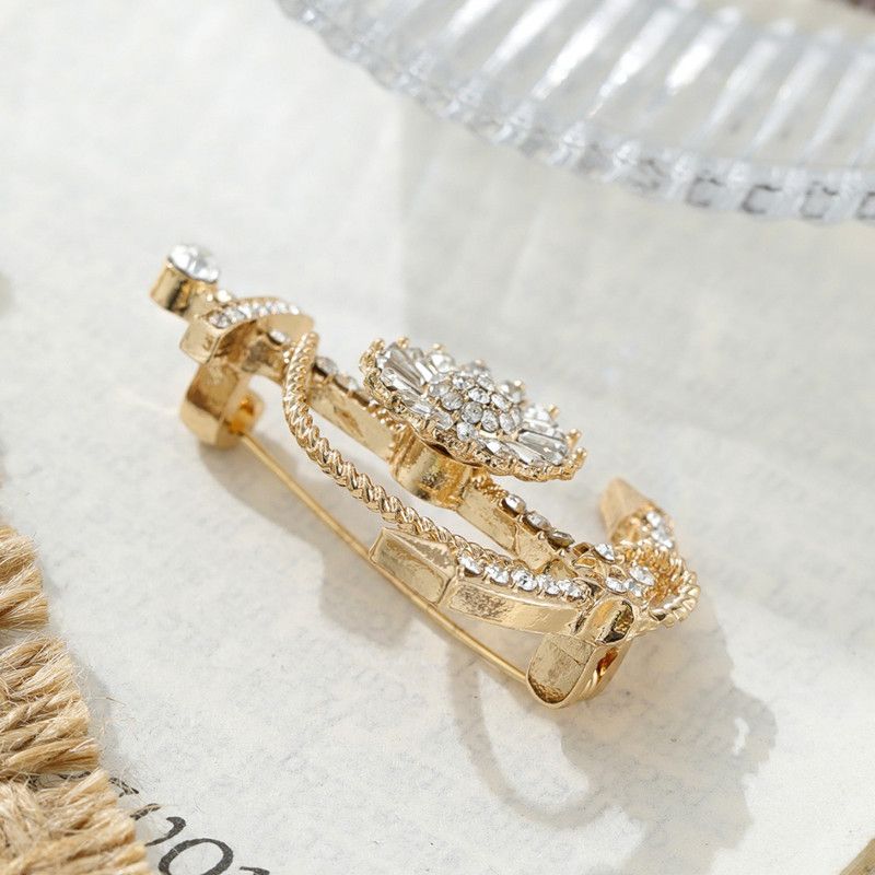 Women's Imitation Diamond Brooches, Unisex Enameled Steering Pins, Luxury Office Party Gifts, Jewelry Accessories, Decoration