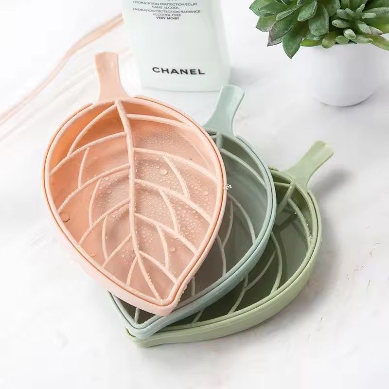 3PCS Concise Design Green Leaf Shape Soap Dish Tray Creative Plant Plastic Soap Saver Holder Household Bathroom Washing Supplies