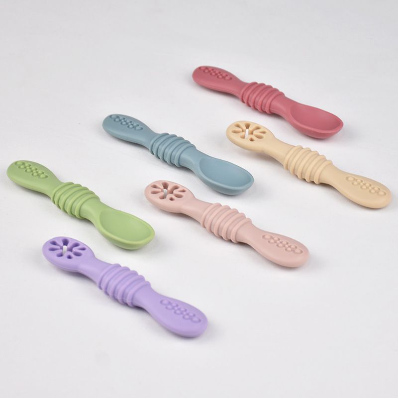 2PCS Cute Baby Learning Spoons Utensils Set Food Grade Silicone Sticky Spoon Children Cutlery Training Spoon Feeding Tableware