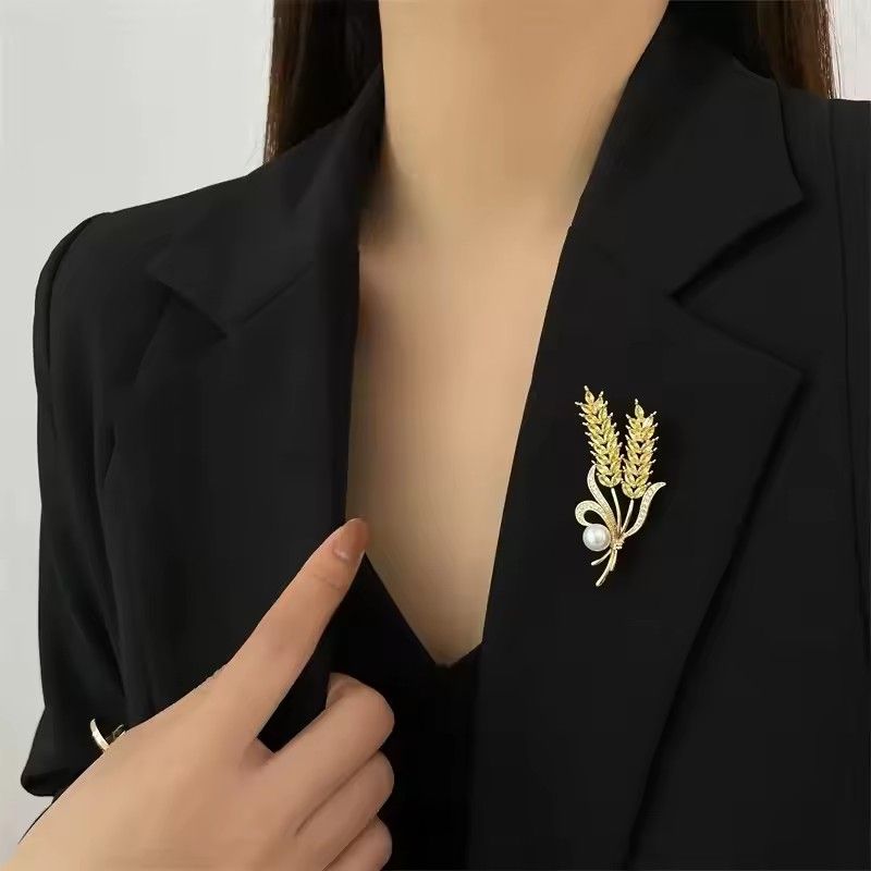 1PC High-end Luxury Brooches, Pearls, Diamond-encrusted Crystals, Light Luxury Brooches, Coat and Suit Gift Pins