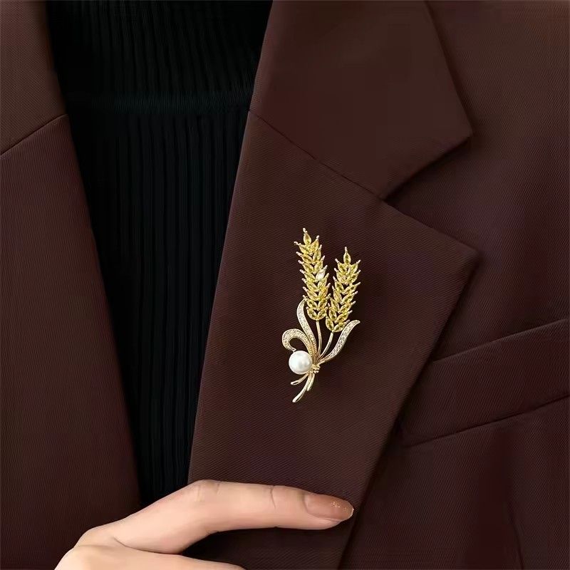 1PC High-end Luxury Brooches, Pearls, Diamond-encrusted Crystals, Light Luxury Brooches, Coat and Suit Gift Pins