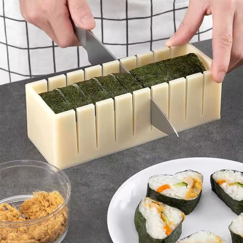 3PCS Sushi Maker Equipment Kit Plastic Kimbap Sushi Rolls Mold Round Square Heart-shaped Sushi Making Tools Cake Roll Mold