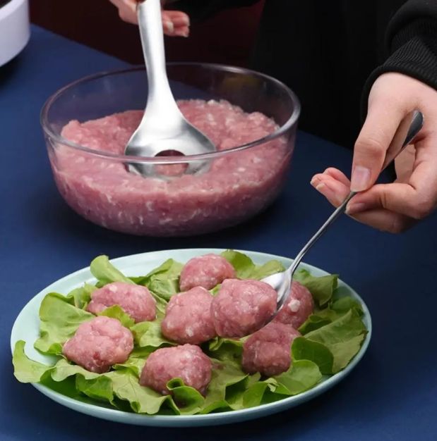 2PCS Home Use Stainless Steel Meatball Spoon for Making Fishballs And Meatballs Kitchen Tool for Crafting round Meat Molds