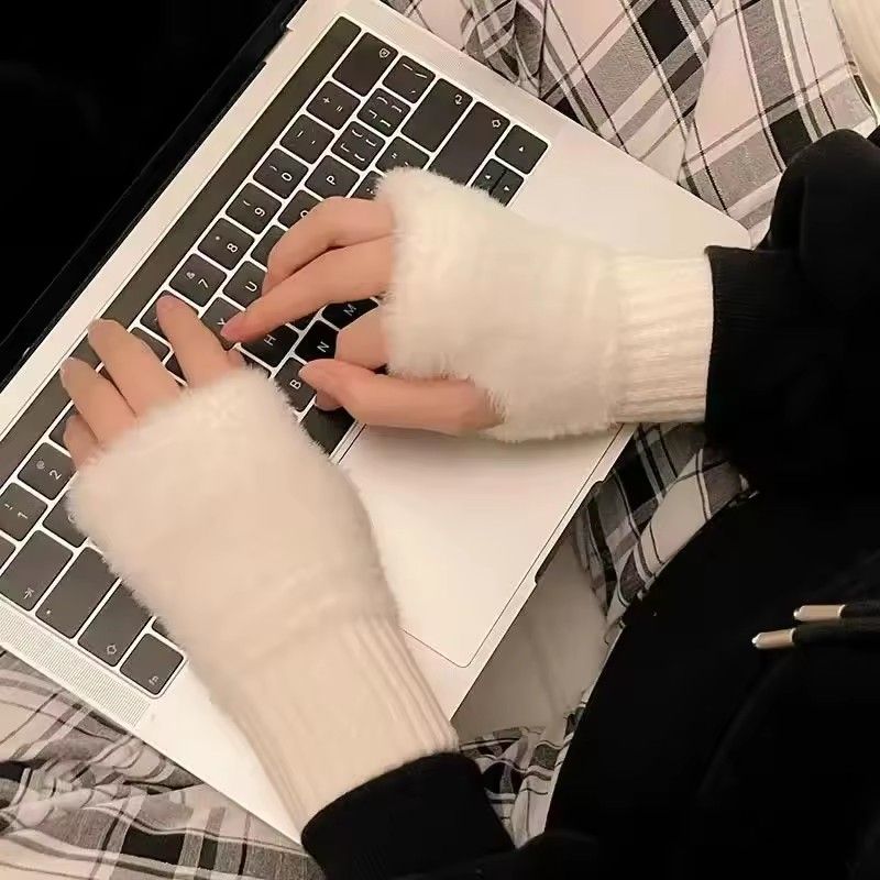 New Mink Fleece Half Finger Gloves for Women's Soft Winter Warmth Luxury Solid Color Plush Knitted Fingerless Gloves