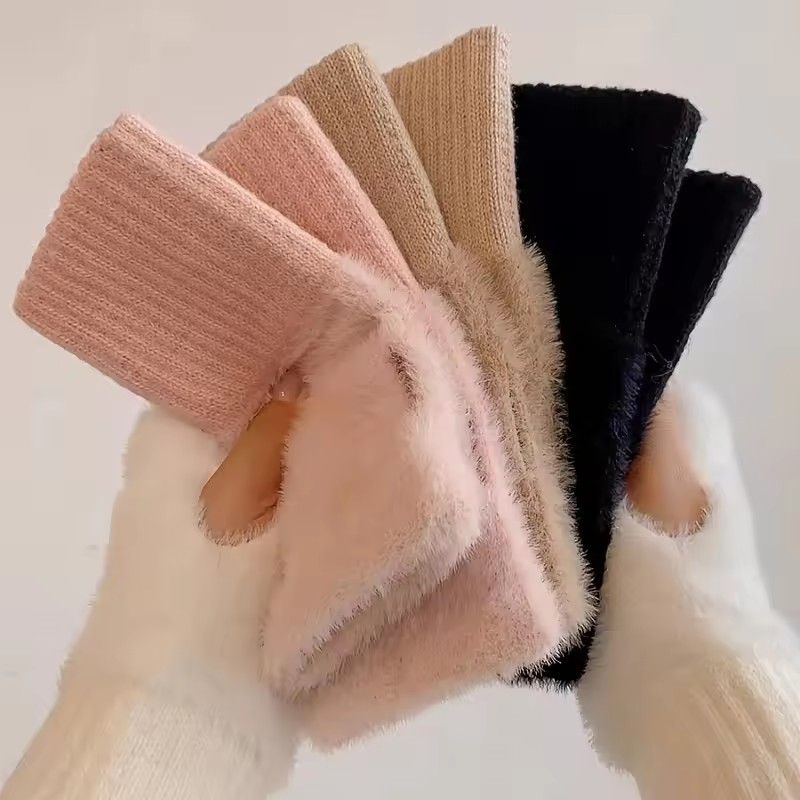New Mink Fleece Half Finger Gloves for Women's Soft Winter Warmth Luxury Solid Color Plush Knitted Fingerless Gloves