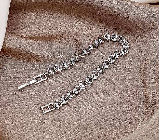 Luxury Roman Crystal Bracelet for Women New Fashion Heart Chain Charm Rhinestone Bangle Wedding Bridal Jewelry Accessories Gifts