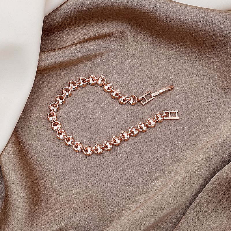 Luxury Roman Crystal Bracelet for Women New Fashion Heart Chain Charm Rhinestone Bangle Wedding Bridal Jewelry Accessories Gifts