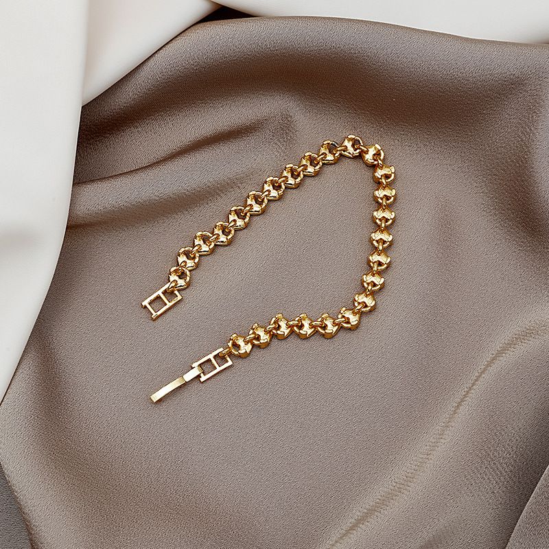 Luxury Roman Crystal Bracelet for Women New Fashion Heart Chain Charm Rhinestone Bangle Wedding Bridal Jewelry Accessories Gifts