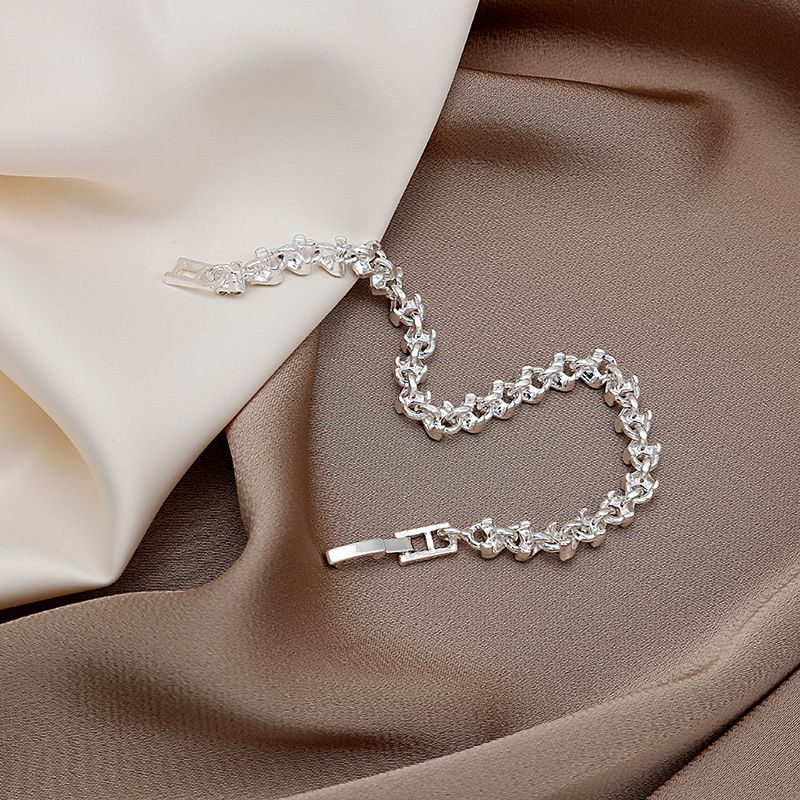 Luxury Roman Crystal Bracelet for Women New Fashion Heart Chain Charm Rhinestone Bangle Wedding Bridal Jewelry Accessories Gifts