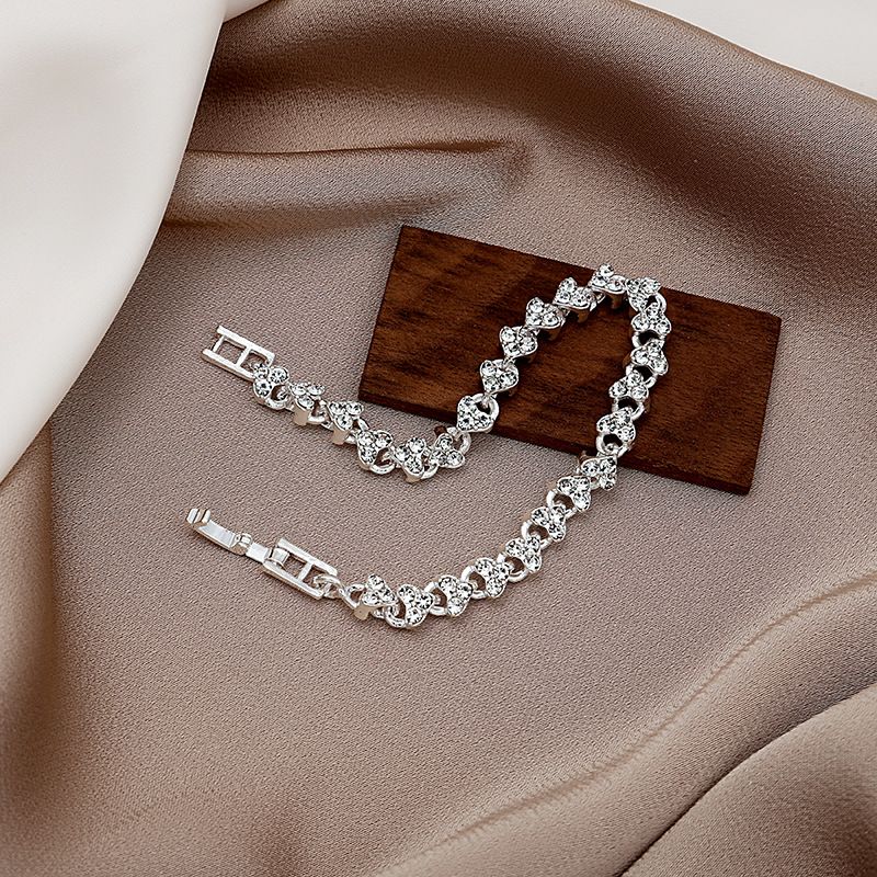 Luxury Roman Crystal Bracelet for Women New Fashion Heart Chain Charm Rhinestone Bangle Wedding Bridal Jewelry Accessories Gifts